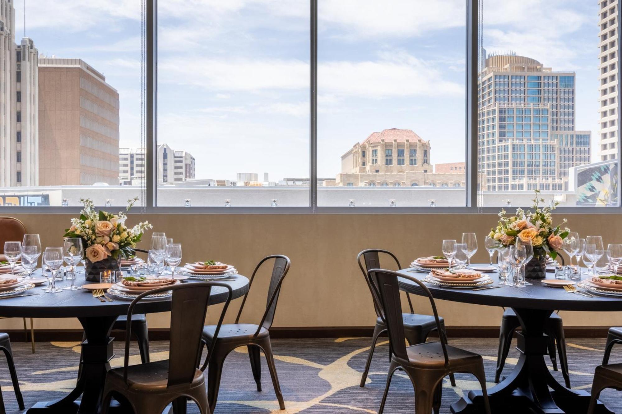 Kimpton Hotel Palomar Phoenix Cityscape By Ihg Luaran gambar